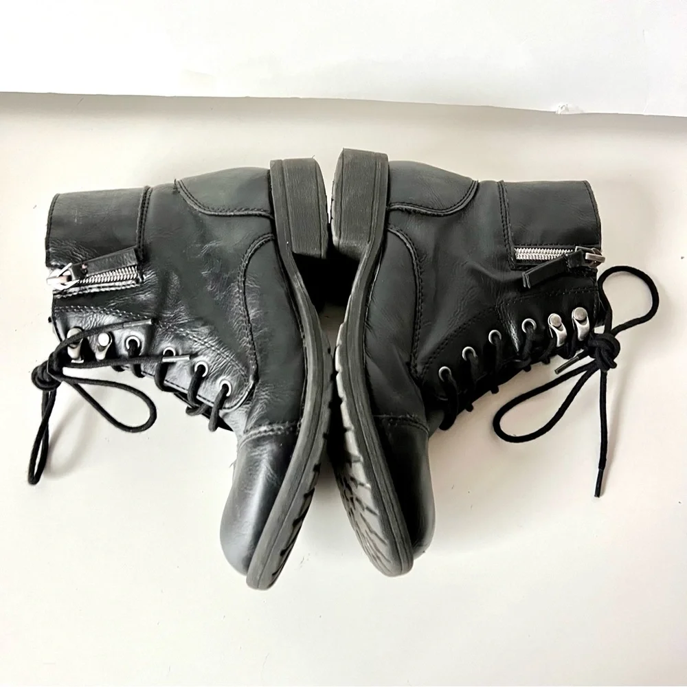STEVE MADDEN Girl’s Black Taysley Combat Moto Boots—SZ. 2